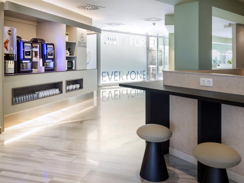B&B Hotel Madrid Pinar De Las Rozas Bagian luar foto