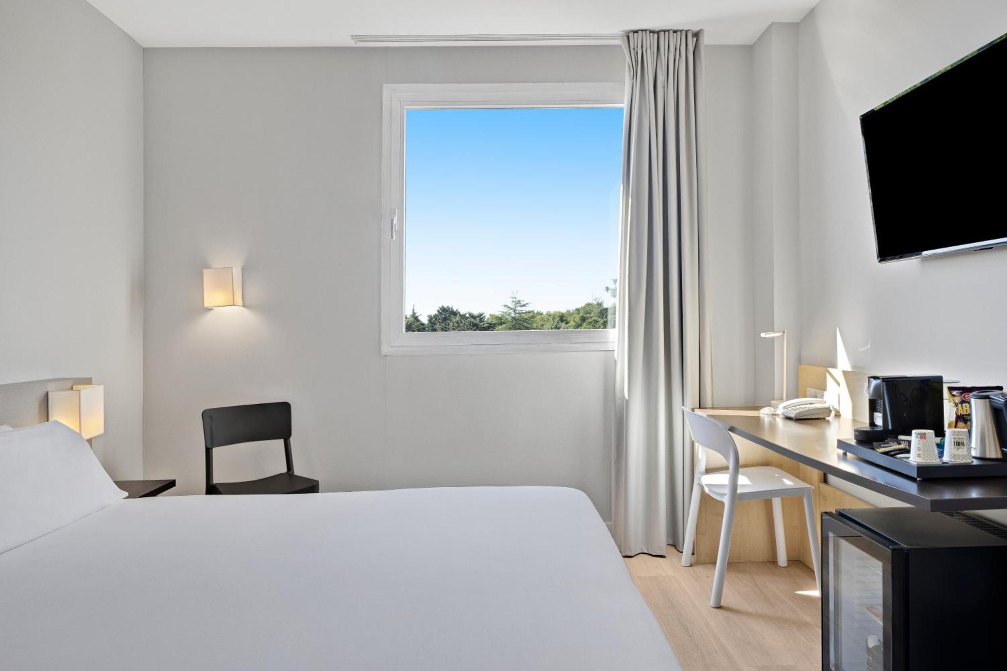 B&B Hotel Madrid Pinar De Las Rozas Bagian luar foto