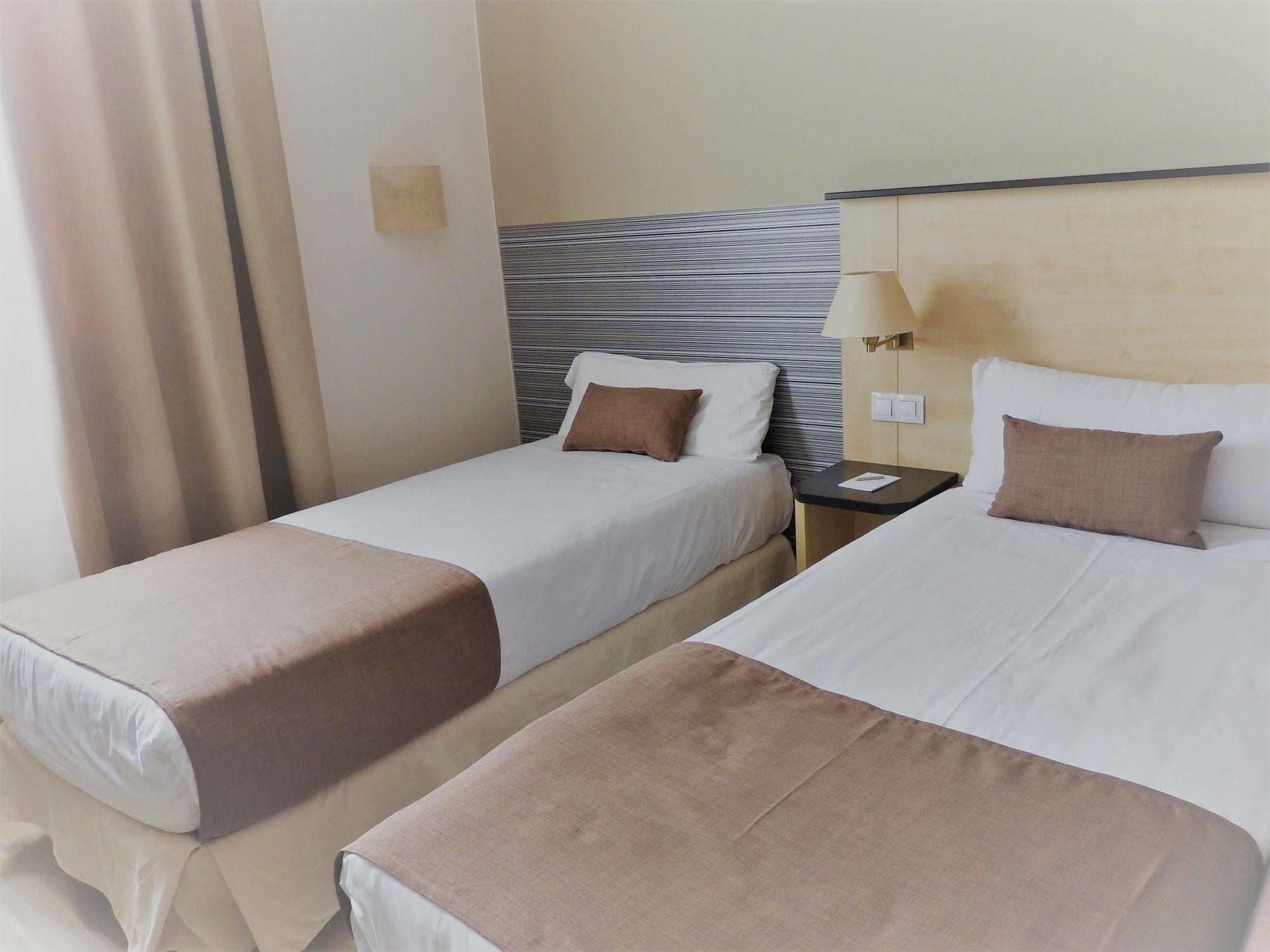 B&B Hotel Madrid Pinar De Las Rozas Bagian luar foto